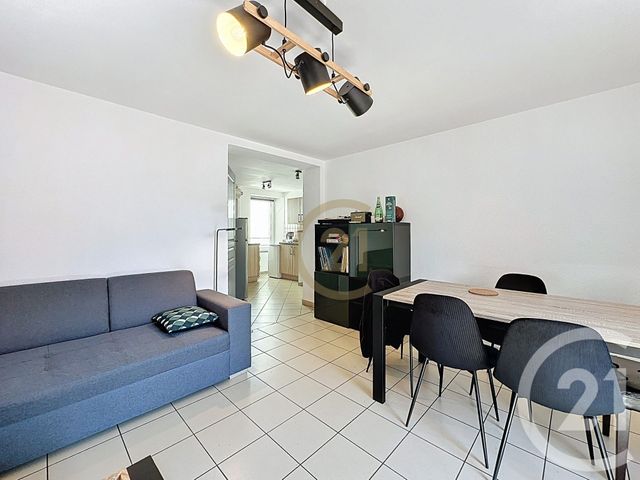 Appartement &agrave; vendre - 3 pi&egrave;ces - 47,75 m2 - Belfort - 90 - FRANCHE-COMTE