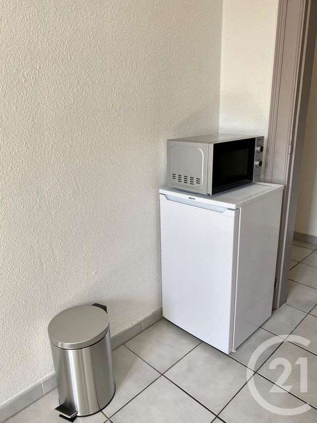 Appartement F1 &agrave; louer - 1 pi&egrave;ce - 25 m2 - Belfort - 90 - FRANCHE-COMTE