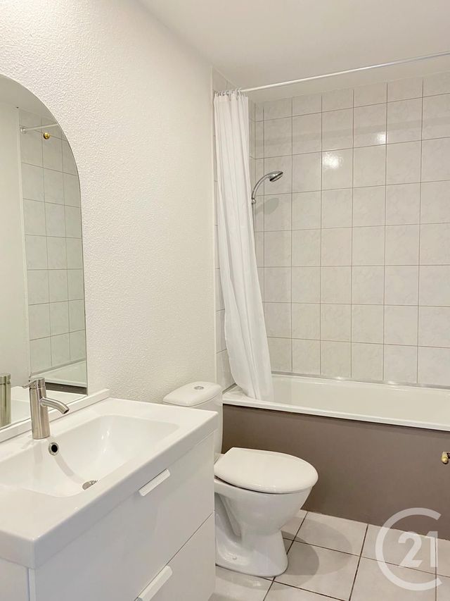 Appartement F1 &agrave; louer - 1 pi&egrave;ce - 25 m2 - Belfort - 90 - FRANCHE-COMTE