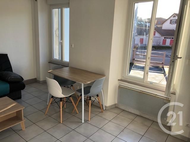 Appartement F1 &agrave; louer - 1 pi&egrave;ce - 25 m2 - Belfort - 90 - FRANCHE-COMTE