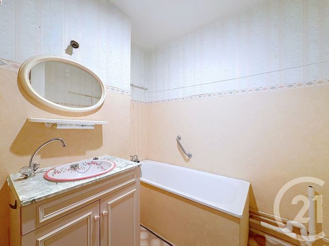 Appartement F3 &agrave; vendre - 3 pi&egrave;ces - 74,36 m2 - Belfort - 90 - FRANCHE-COMTE