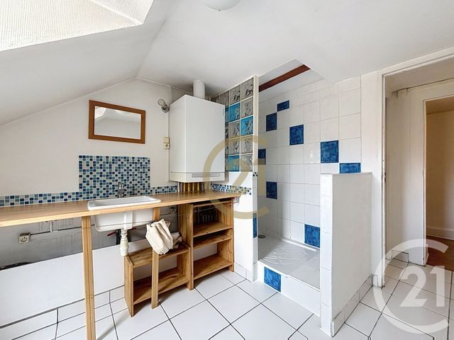 Appartement F3 &agrave; louer - 3 pi&egrave;ces - 74,34 m2 - Belfort - 90 - FRANCHE-COMTE