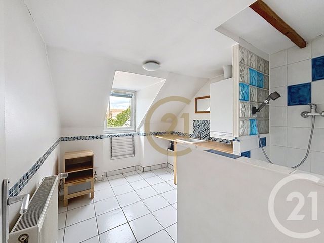 Appartement F3 &agrave; louer - 3 pi&egrave;ces - 74,34 m2 - Belfort - 90 - FRANCHE-COMTE