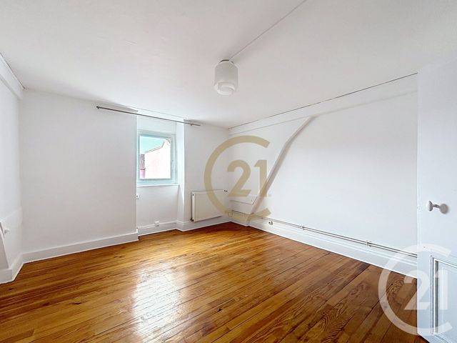 Appartement F3 &agrave; louer - 3 pi&egrave;ces - 74,34 m2 - Belfort - 90 - FRANCHE-COMTE