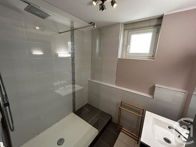 Appartement F4 &agrave; louer - 4 pi&egrave;ces - 69,06 m2 - Essert - 90 - FRANCHE-COMTE