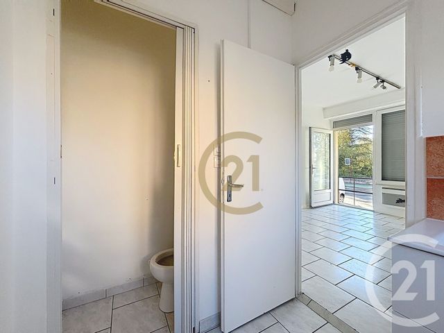 Appartement Local &agrave; louer - 2 pi&egrave;ces - 20 m2 - Bavilliers - 90 - FRANCHE-COMTE