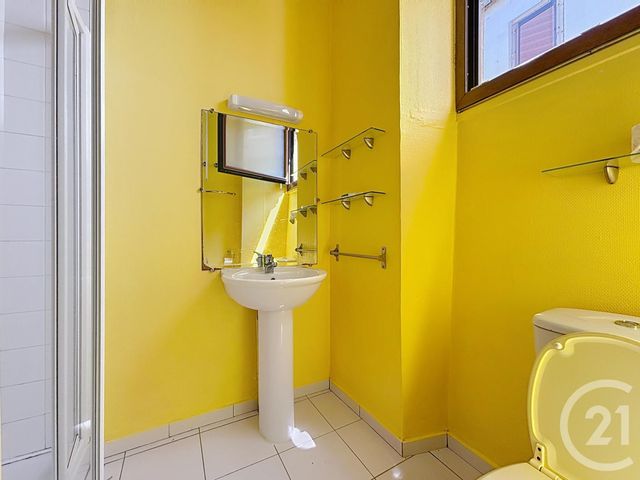 Appartement F3 &agrave; louer - 3 pi&egrave;ces - 44 m2 - Belfort - 90 - FRANCHE-COMTE