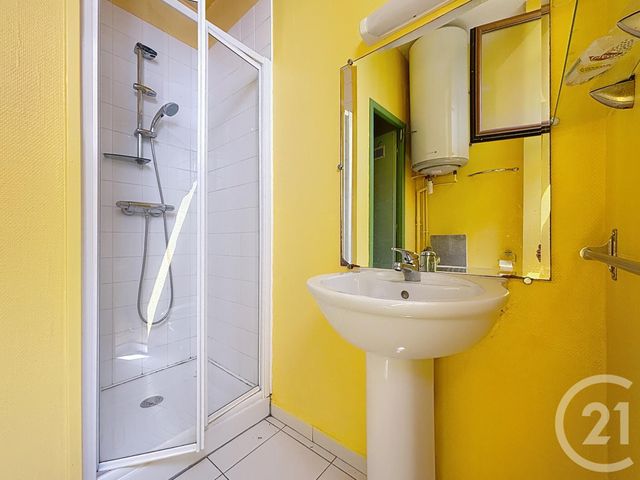 Appartement F3 &agrave; louer - 3 pi&egrave;ces - 44 m2 - Belfort - 90 - FRANCHE-COMTE