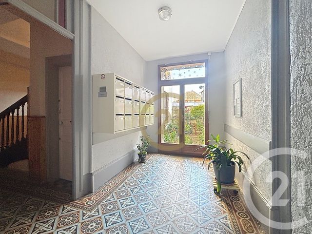 Appartement F3 &agrave; louer - 3 pi&egrave;ces - 44 m2 - Belfort - 90 - FRANCHE-COMTE