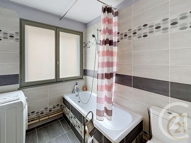 Appartement &agrave; louer - 2 pi&egrave;ces - 53,46 m2 - Belfort - 90 - FRANCHE-COMTE