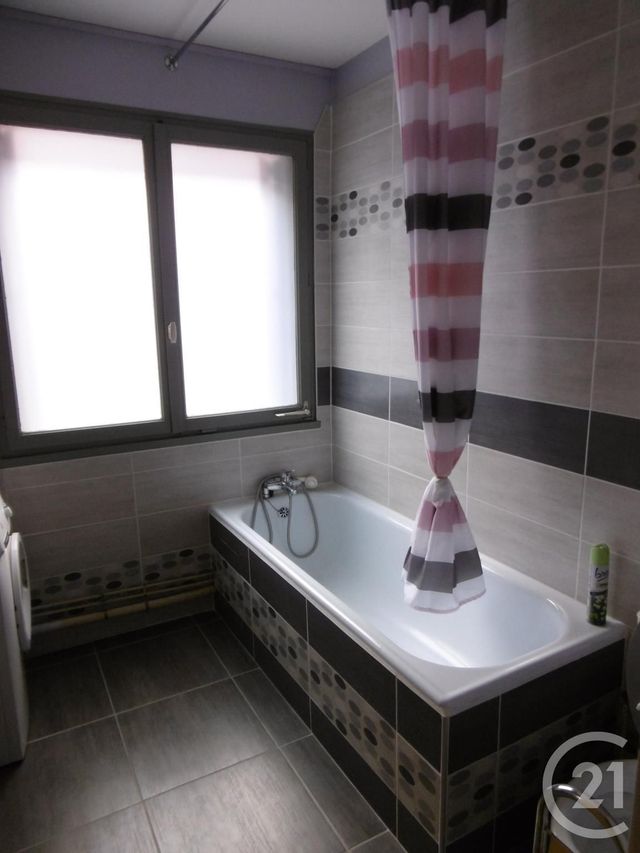 Appartement &agrave; louer - 2 pi&egrave;ces - 53,46 m2 - Belfort - 90 - FRANCHE-COMTE