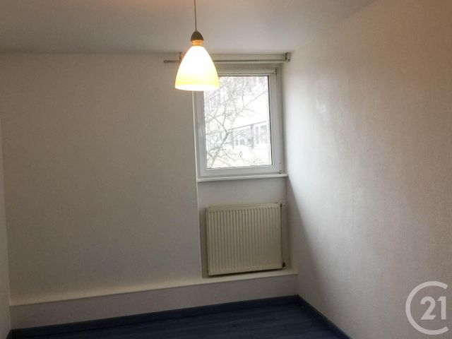 Appartement F4 &agrave; louer - 4 pi&egrave;ces - 100 m2 - Belfort - 90 - FRANCHE-COMTE