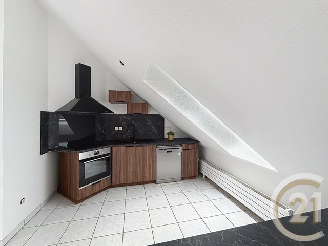 Appartement F4 &agrave; louer - 4 pi&egrave;ces - 86,01 m2 - Belfort - 90 - FRANCHE-COMTE