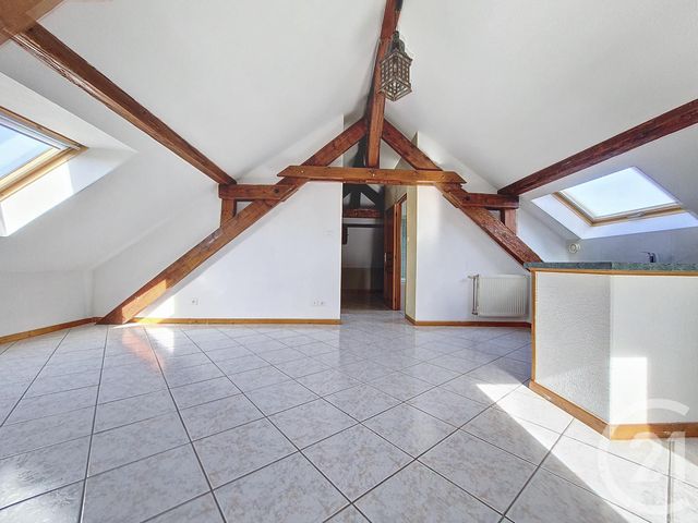 Appartement F2 &agrave; louer - 2 pi&egrave;ces - 41,54 m2 - Belfort - 90 - FRANCHE-COMTE