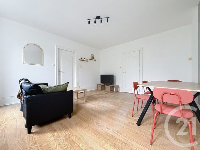 Appartement F4 &agrave; louer - 4 pi&egrave;ces - 83,70 m2 - Belfort - 90 - FRANCHE-COMTE