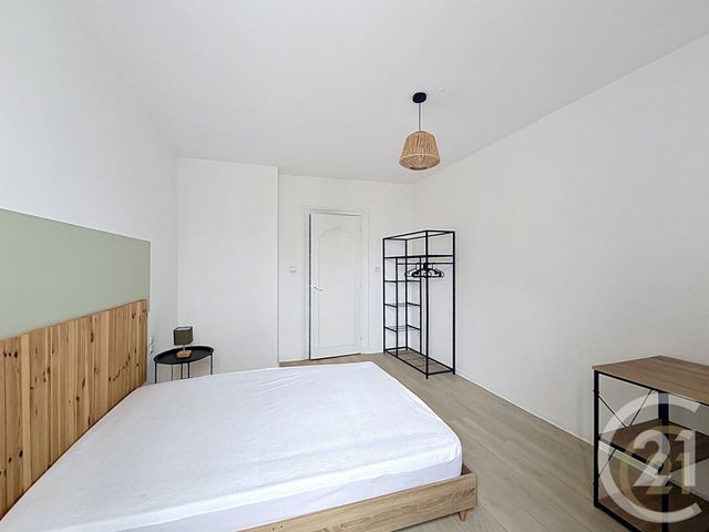 Appartement F4 &agrave; louer - 4 pi&egrave;ces - 83,70 m2 - Belfort - 90 - FRANCHE-COMTE