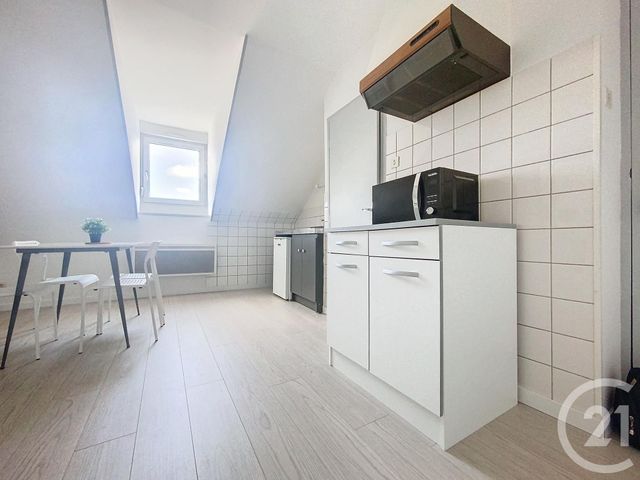 Appartement F1 &agrave; louer - 1 pi&egrave;ce - 24 m2 - Belfort - 90 - FRANCHE-COMTE