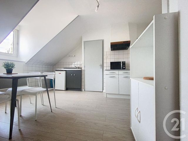 Appartement F1 &agrave; louer - 1 pi&egrave;ce - 24 m2 - Belfort - 90 - FRANCHE-COMTE