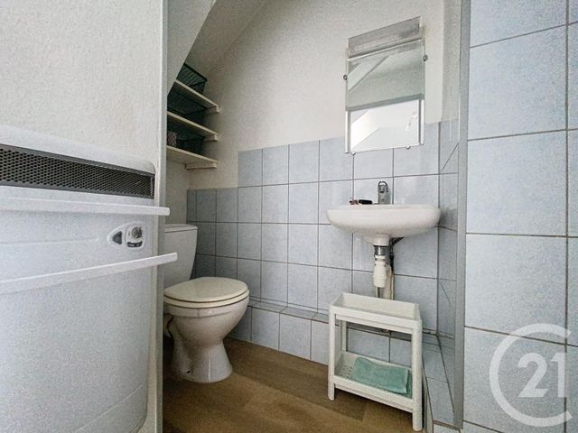 Appartement F1 &agrave; louer - 1 pi&egrave;ce - 24 m2 - Belfort - 90 - FRANCHE-COMTE