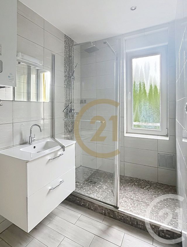 Appartement F3 &agrave; vendre - 3 pi&egrave;ces - 68,68 m2 - Belfort - 90 - FRANCHE-COMTE