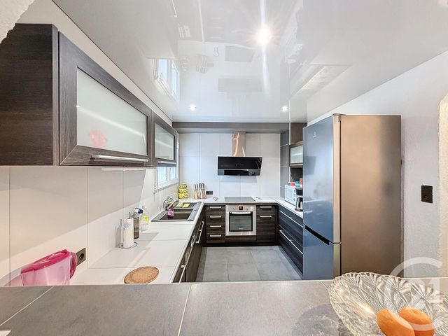Maison &agrave; louer - 5 pi&egrave;ces - 99 m2 - Fesches Le Chatel - 25 - FRANCHE-COMTE