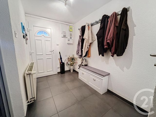 Maison &agrave; louer - 5 pi&egrave;ces - 99 m2 - Fesches Le Chatel - 25 - FRANCHE-COMTE