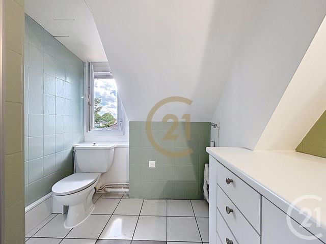 Appartement F2 &agrave; louer - 2 pi&egrave;ces - 40,27 m2 - Belfort - 90 - FRANCHE-COMTE