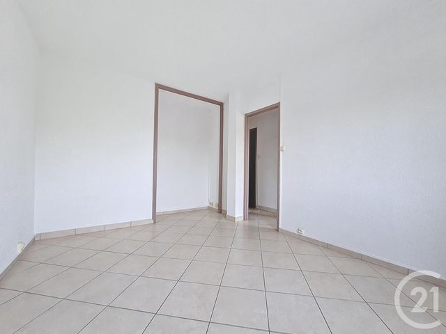 Appartement F2 &agrave; louer - 2 pi&egrave;ces - 35,08 m2 - Belfort - 90 - FRANCHE-COMTE