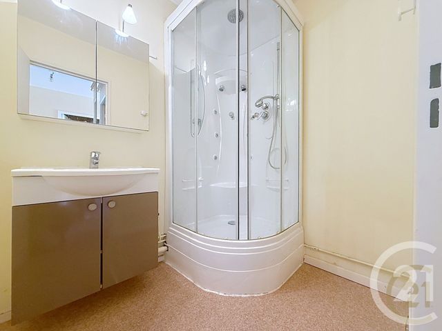 Appartement F3 &agrave; louer - 3 pi&egrave;ces - 79 m2 - Belfort - 90 - FRANCHE-COMTE