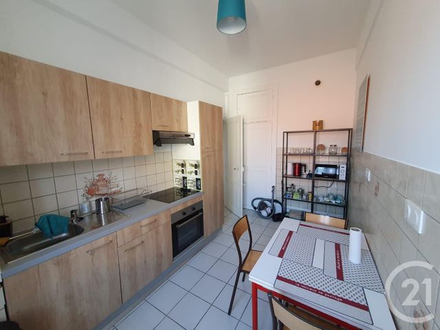 Appartement F3 &agrave; louer - 3 pi&egrave;ces - 65 m2 - Belfort - 90 - FRANCHE-COMTE