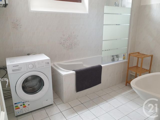 Appartement F3 &agrave; louer - 3 pi&egrave;ces - 65 m2 - Belfort - 90 - FRANCHE-COMTE