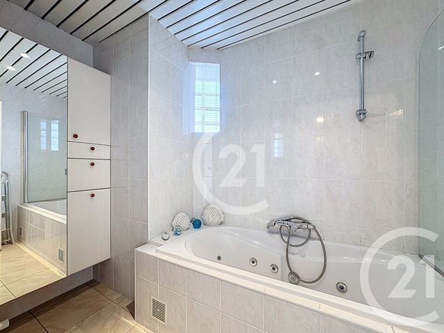 Appartement F6 &agrave; vendre - 6 pi&egrave;ces - 112,98 m2 - Belfort - 90 - FRANCHE-COMTE