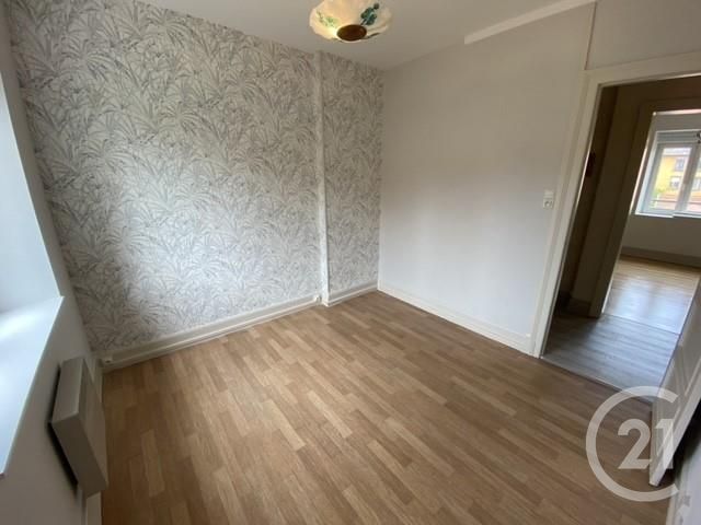 Appartement F3 &agrave; louer - 3 pi&egrave;ces - 55,90 m2 - Belfort - 90 - FRANCHE-COMTE