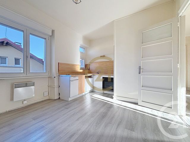 Appartement F2 &agrave; louer - 2 pi&egrave;ces - 55,90 m2 - Belfort - 90 - FRANCHE-COMTE