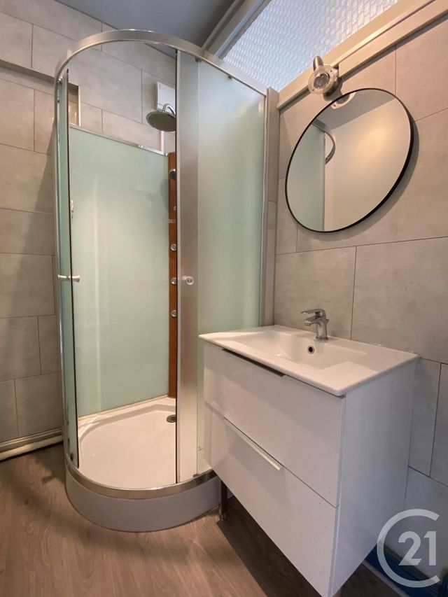 Appartement F3 &agrave; louer - 3 pi&egrave;ces - 55,90 m2 - Belfort - 90 - FRANCHE-COMTE