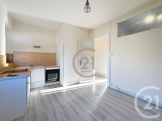Appartement F2 &agrave; louer - 2 pi&egrave;ces - 55,90 m2 - Belfort - 90 - FRANCHE-COMTE