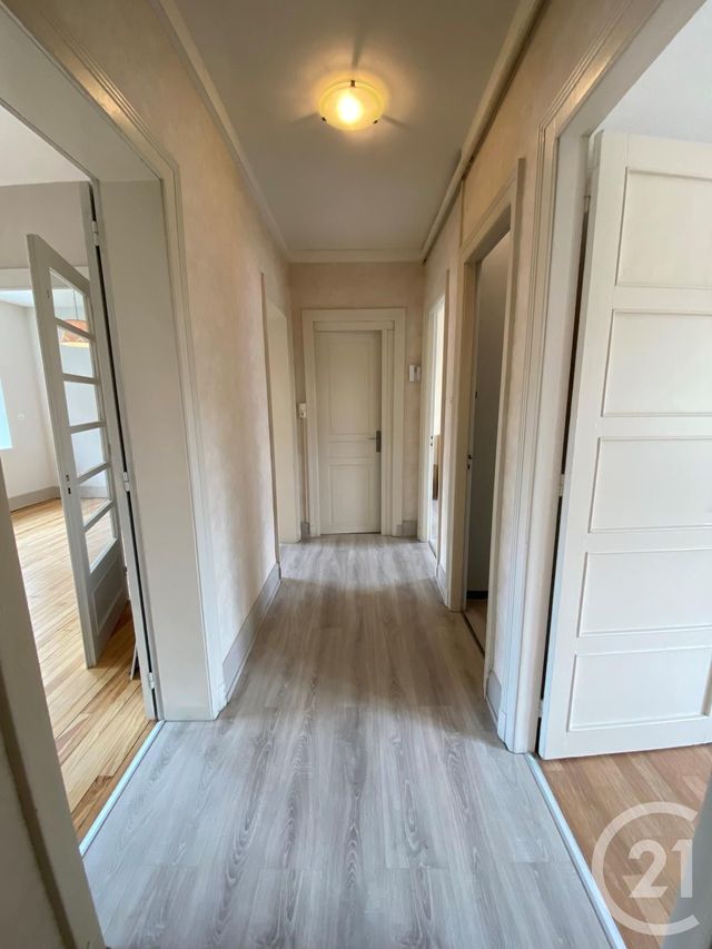 Appartement F3 &agrave; louer - 3 pi&egrave;ces - 55,90 m2 - Belfort - 90 - FRANCHE-COMTE
