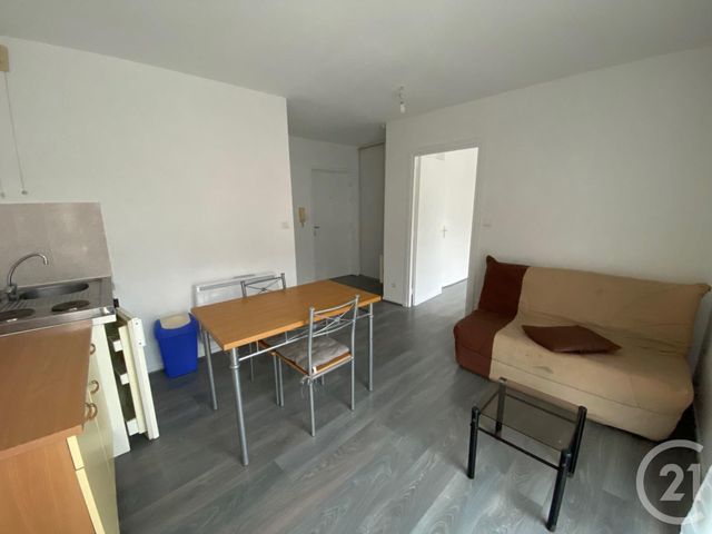 Appartement F2 &agrave; louer - 2 pi&egrave;ces - 29 m2 - Belfort - 90 - FRANCHE-COMTE