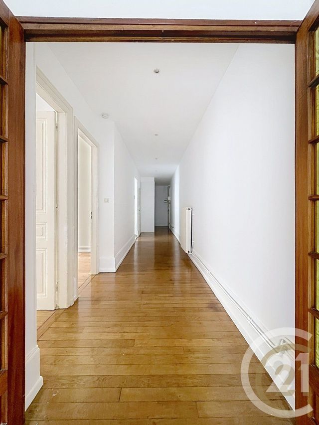 Appartement &agrave; louer - 3 pi&egrave;ces - 93 m2 - Belfort - 90 - FRANCHE-COMTE