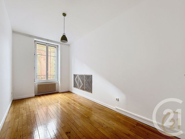 Appartement &agrave; louer - 3 pi&egrave;ces - 93 m2 - Belfort - 90 - FRANCHE-COMTE
