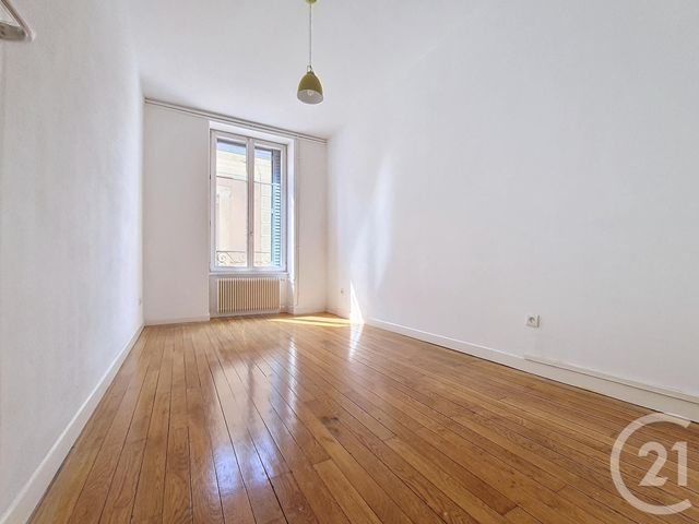 Appartement &agrave; louer - 3 pi&egrave;ces - 93 m2 - Belfort - 90 - FRANCHE-COMTE