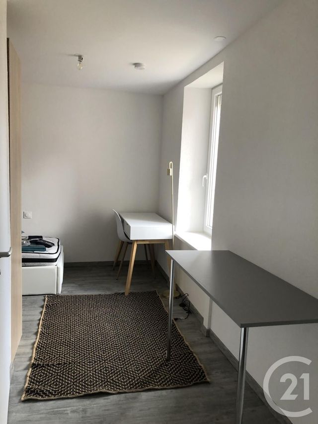 Appartement F1 &agrave; louer - 1 pi&egrave;ce - 19 m2 - Belfort - 90 - FRANCHE-COMTE