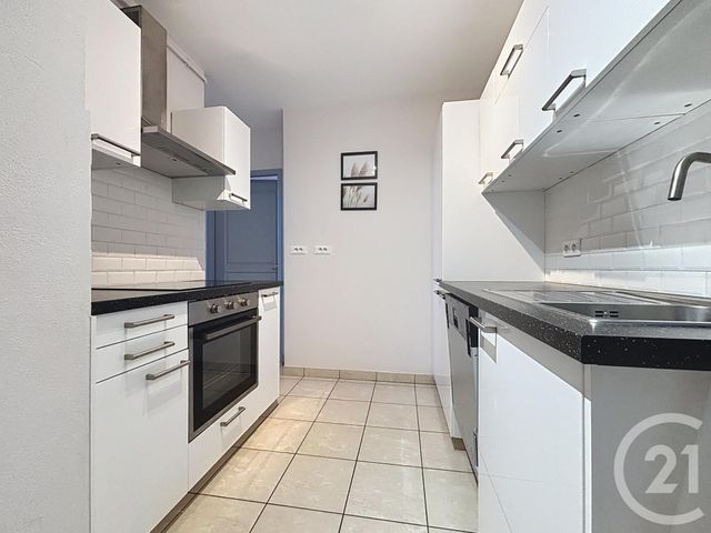 Appartement F3 &agrave; louer - 3 pi&egrave;ces - 60 m2 - Belfort - 90 - FRANCHE-COMTE