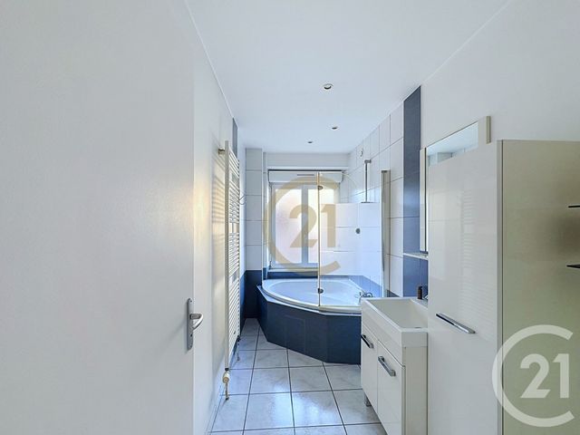 Appartement F3 &agrave; vendre - 3 pi&egrave;ces - 65,55 m2 - Belfort - 90 - FRANCHE-COMTE