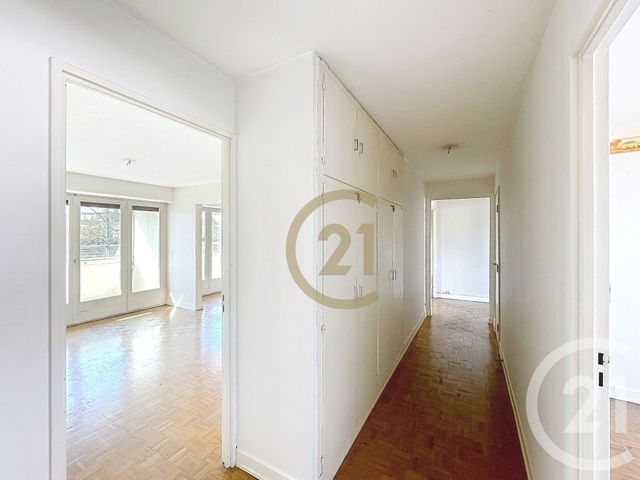 Appartement F5 &agrave; vendre - 5 pi&egrave;ces - 106,33 m2 - Belfort - 90 - FRANCHE-COMTE
