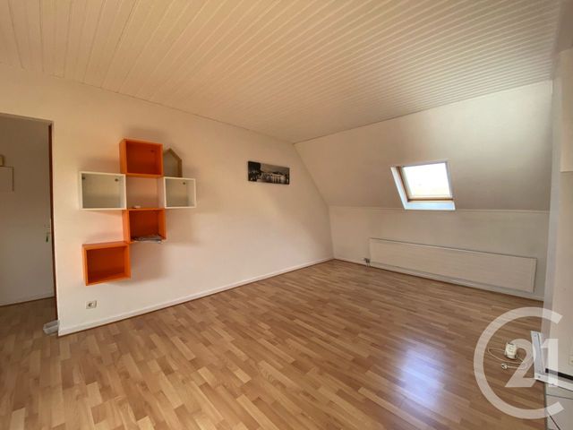Appartement F2 &agrave; louer - 2 pi&egrave;ces - 55,22 m2 - Belfort - 90 - FRANCHE-COMTE