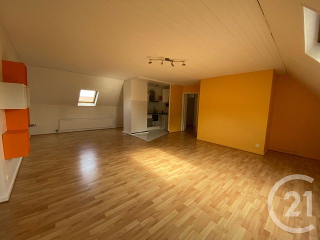 Appartement F2 &agrave; louer - 2 pi&egrave;ces - 55,22 m2 - Belfort - 90 - FRANCHE-COMTE