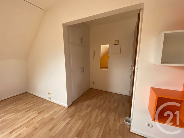 Appartement F2 &agrave; louer - 2 pi&egrave;ces - 55,22 m2 - Belfort - 90 - FRANCHE-COMTE