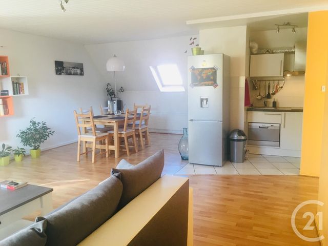 Appartement F2 &agrave; louer - 2 pi&egrave;ces - 55,22 m2 - Belfort - 90 - FRANCHE-COMTE