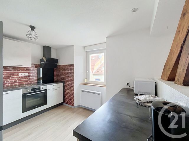 Appartement F5 &agrave; vendre - 5 pi&egrave;ces - 73,65 m2 - Belfort - 90 - FRANCHE-COMTE